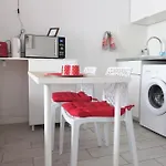 Lumineux Studio 5 Mn Plages Et Commerces - Centre-ville - Voiles Blanches Avec Ascenseur شقة لا غراند موت