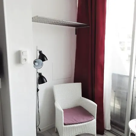 Lumineux Studio 5 Mn Plages Et Commerces - Centre-ville - Voiles Blanches Avec Ascenseur * La Grande Motte