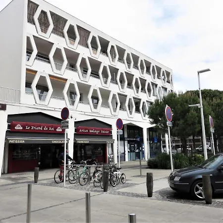 Lumineux Studio 5 Mn Plages Et Commerces - Centre-ville - Voiles Blanches Avec Ascenseur Apartment *