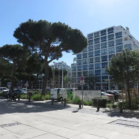 Lumineux Studio 5 Mn Plages Et Commerces - Centre-ville - Voiles Blanches Avec Ascenseur Apartment *
