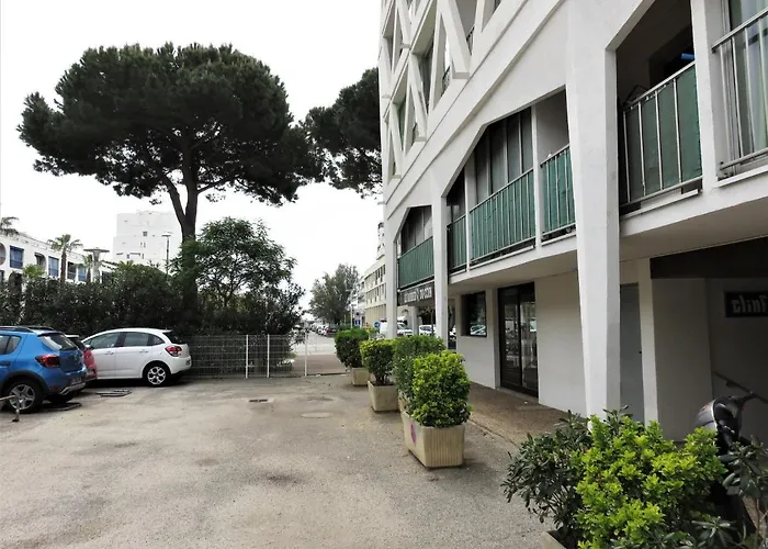 Lumineux Studio 5 Mn Plages Et Commerces - Centre-ville - Voiles Blanches Avec Ascenseur *